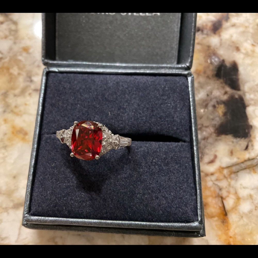LUSTRO STELLA GARNET AND PREMIUM ZIRCONIA SS SIZE 7